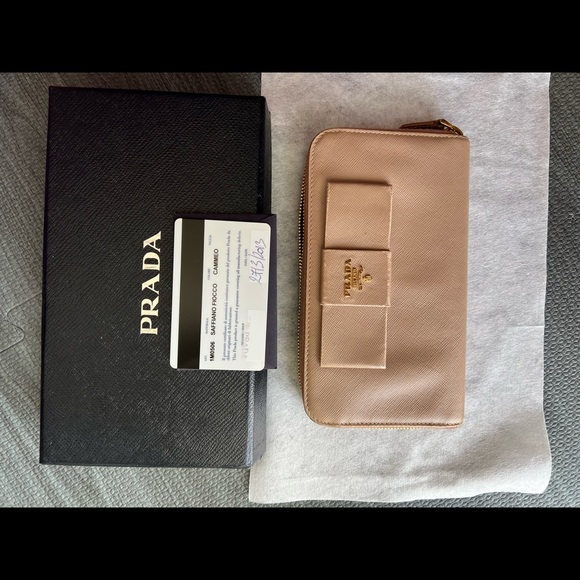 Prada wallet - Picture 2 of 9